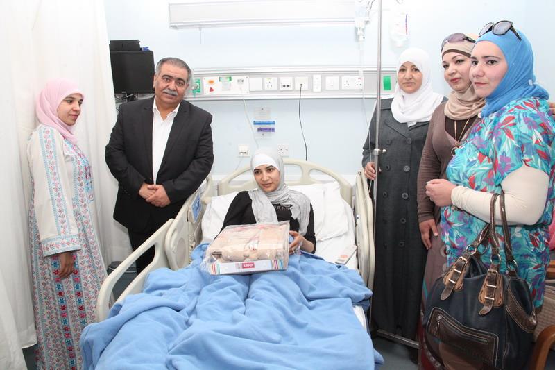 الاحتفال بعيد الأم مع الأمهات اللواتي يتلقين العلاج في المركز